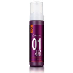 Salerm Pro.Line 01 Liss Foam na vyhladenie vlasov 200 ml